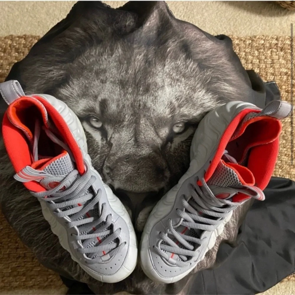 Nike Air Yeezy Foamposite Pro PRM Sneaker - Picture 4 of 7